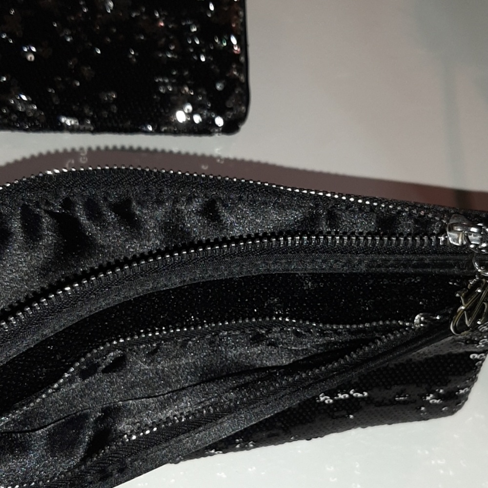 VICTORIAS SECRET LIMITED EDITION COSMETIC BAGS - Picture 5 of 8